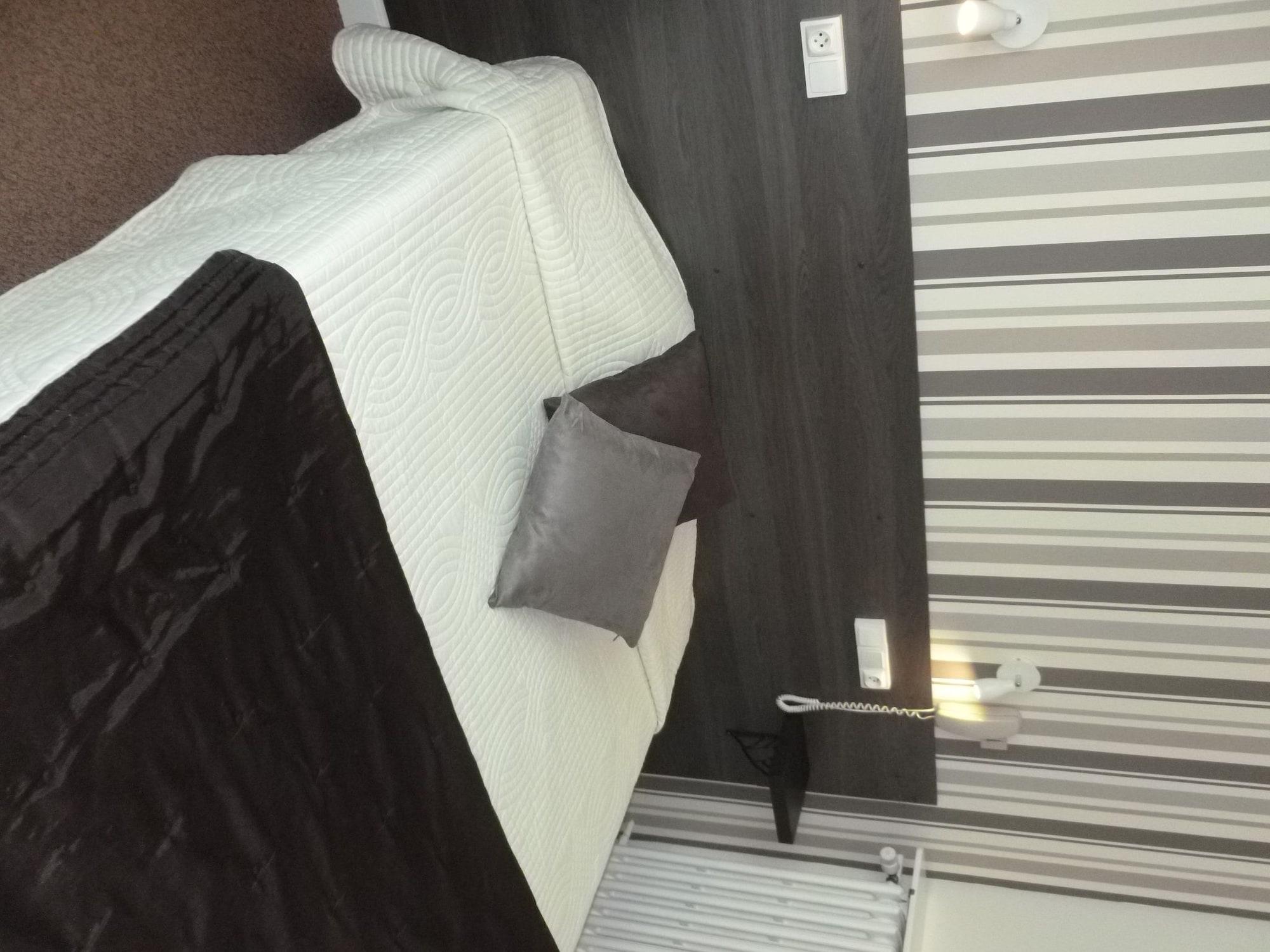 Hotel Richelieu, Le Havre Centre-Ville, Perret Exteriör bild